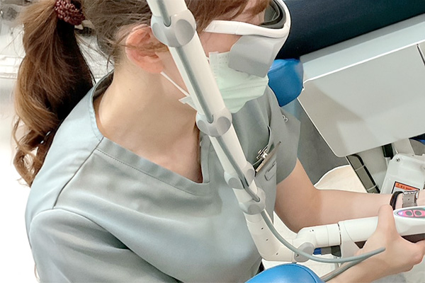 レーザー照射風景